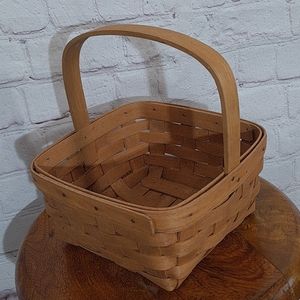 Longaberger Medium Square Handled Egg Basket